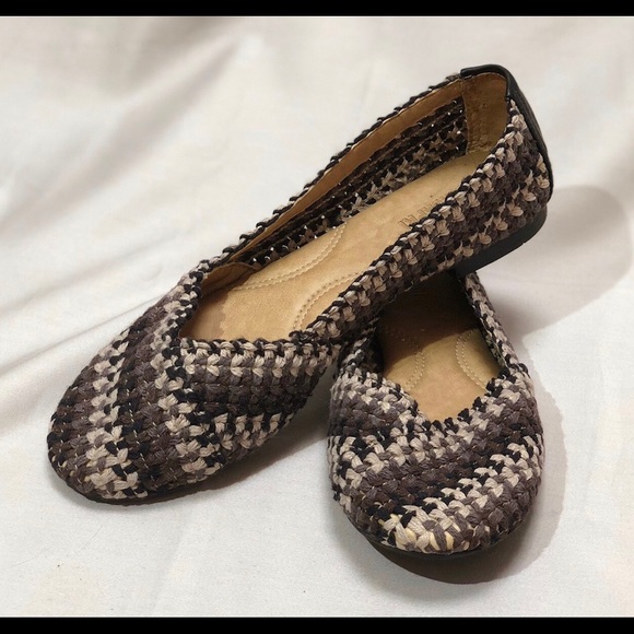 Ana Capri Woven Loafer - Picture 3 of 3